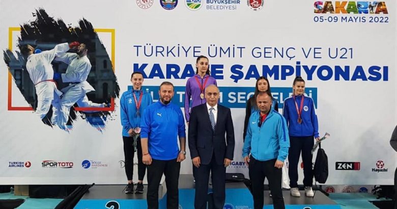  Büyükşehir Spor Kulübünden 4 sporcu madalya sahibi oldu.  