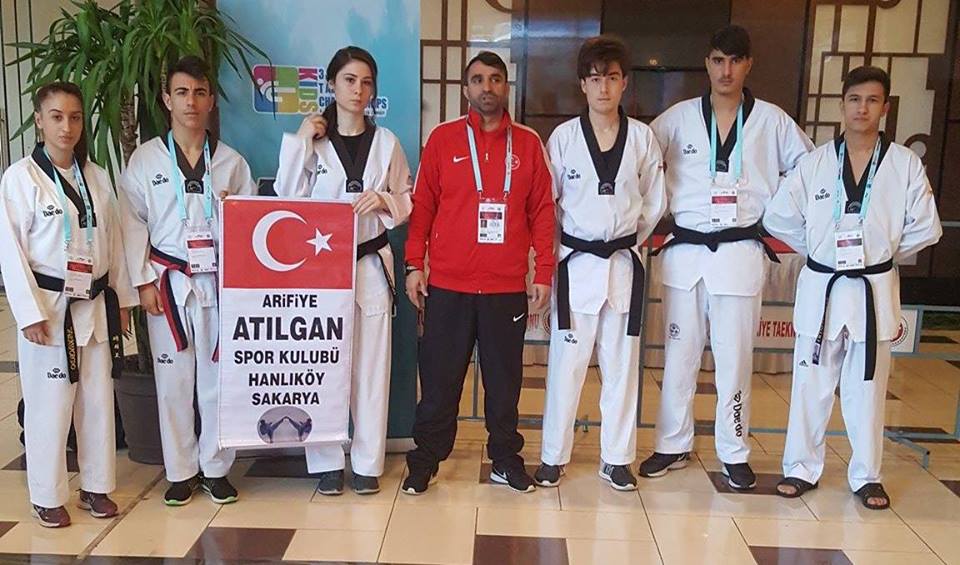 Arifiye Atılganspor Antalya’da Taekwondo Turnuvasında Madalya Ararken!..
