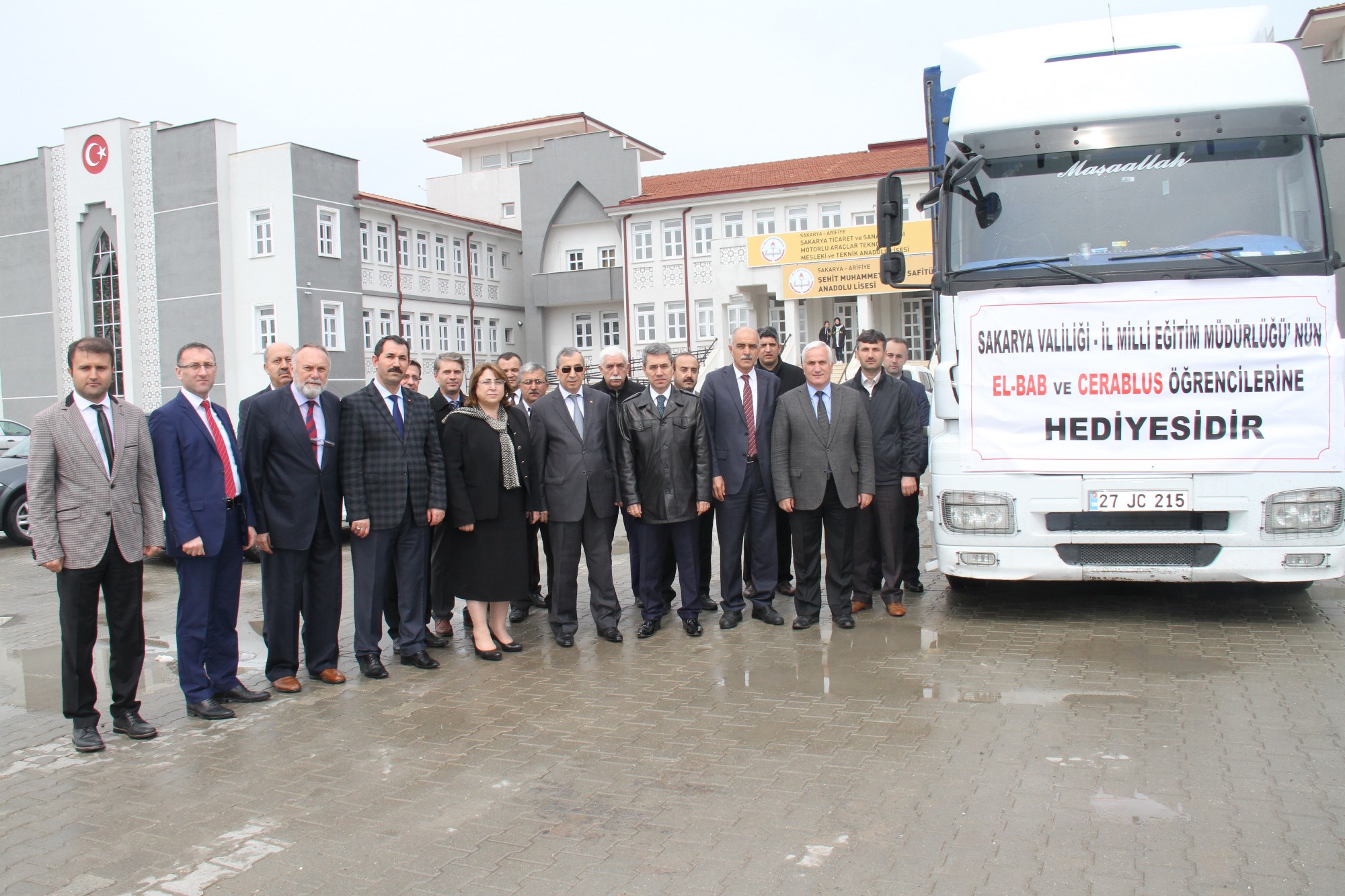 Cerablus ve El-Bab için toplanan yardımlar Arifiye’den gönderildi