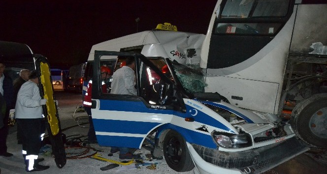 Arifiye’de bulunan Sakarya Büyükşehir Terminalinde görünmez kaza