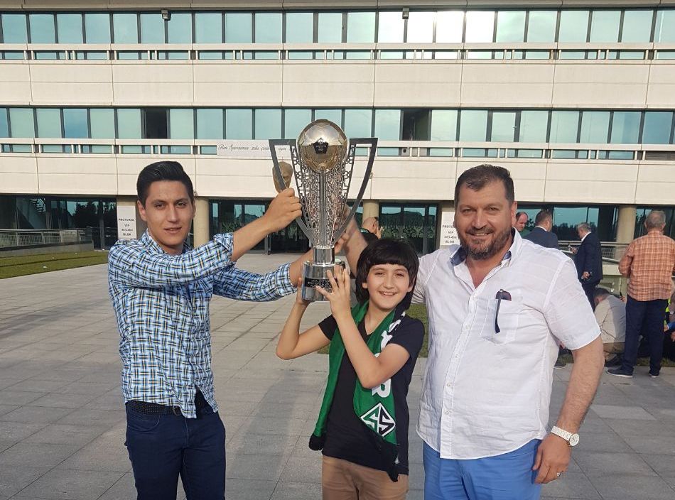 Sakaryaspor Yöneticisi Mükerrem Koç’un Şampiyonluk Sevinci