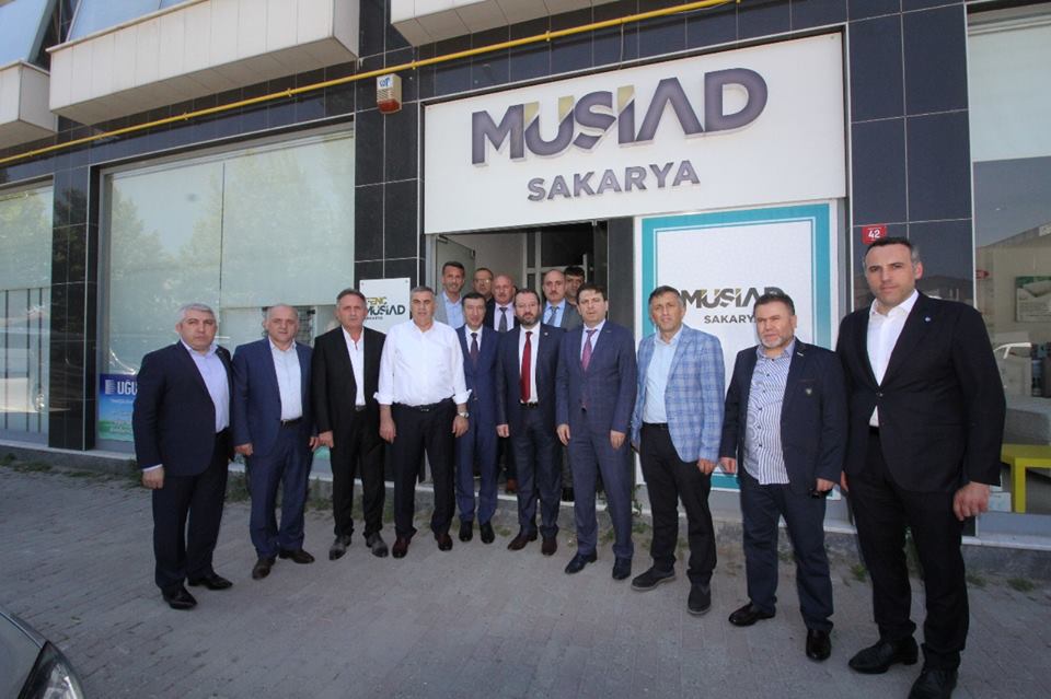 İşadamları ve Siyasetçiler Sakarya MÜSİAD Bayramlaşmasında Buluştu