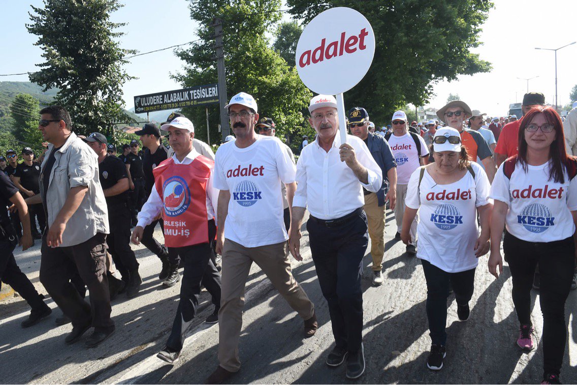 CHP Genel Başkanı Kemal Kılıçdaroğlu Sakarya’da yürüyor