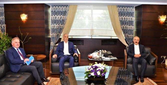 Rektör Elmas Lütfü Elvan’ı Ziyaret Etti