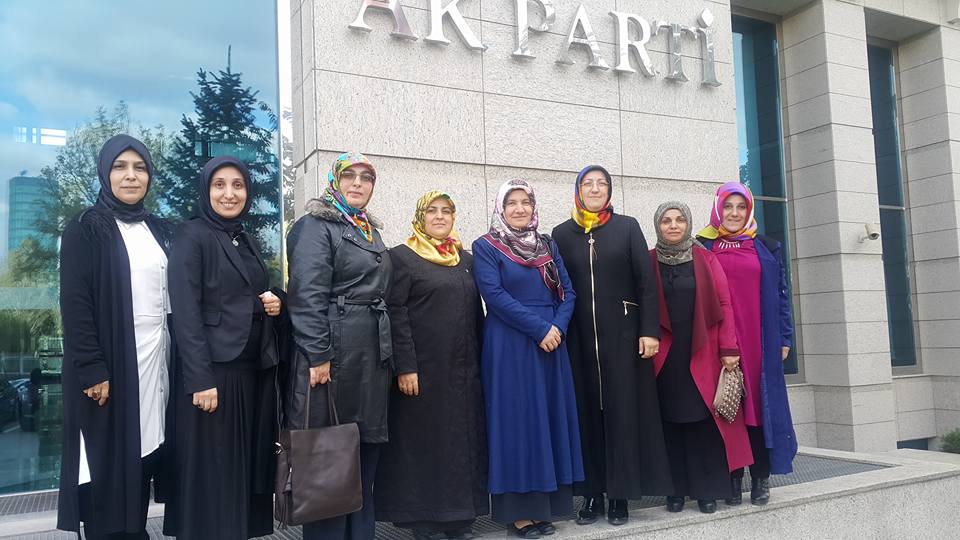 Ak Parti Arifiye Kadın Kolları Başkanı Genel Merkeze gitti