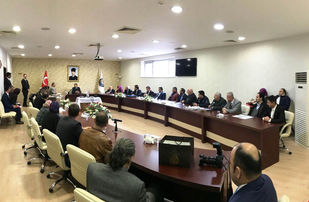 Vali Balkanlıoğlu, “Halk Günü” Toplantısında Vatandaşlarla Buluştu