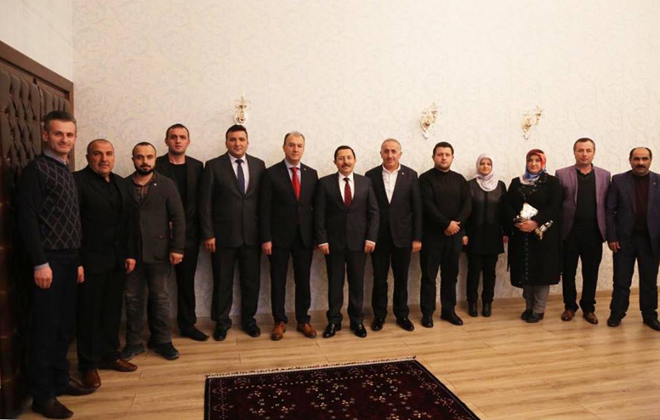 Ak Parti Arifiye İlçe Vali Balkanlıoğlu’nu ziyaret etti