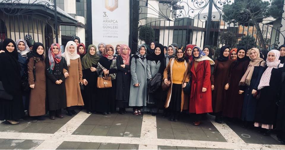 SAÜ İlahiyat Fakültesi Öğrencileri Arapça Kitap Fuarına Katıldı