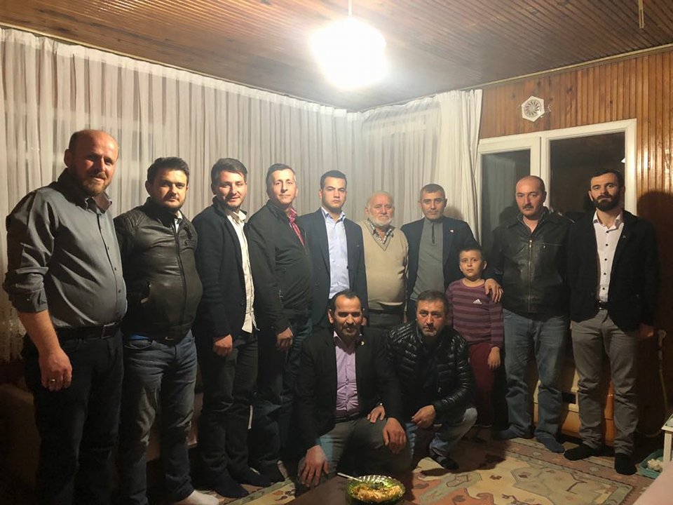MHP Arifiye İlçeden Taziye ziyareti