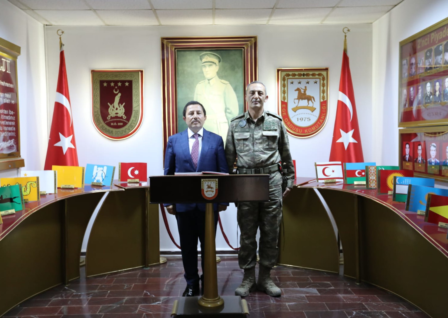 Vali Balkanlıoğlu Tuğgeneral Acartürk’e İade-i Ziyarette Bulundu