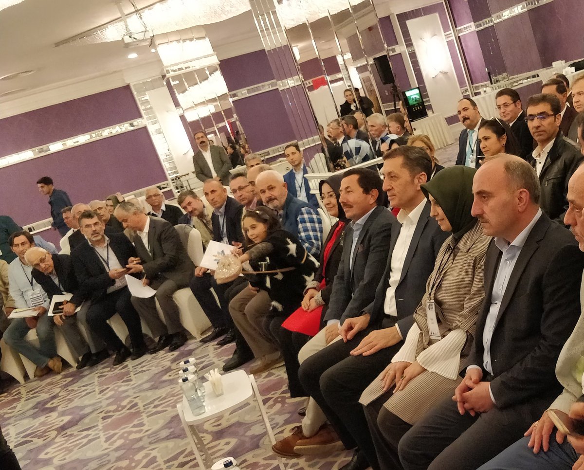 Bakan Selçuk,‘Ortak Akıl Arama’ konferansına katıldı