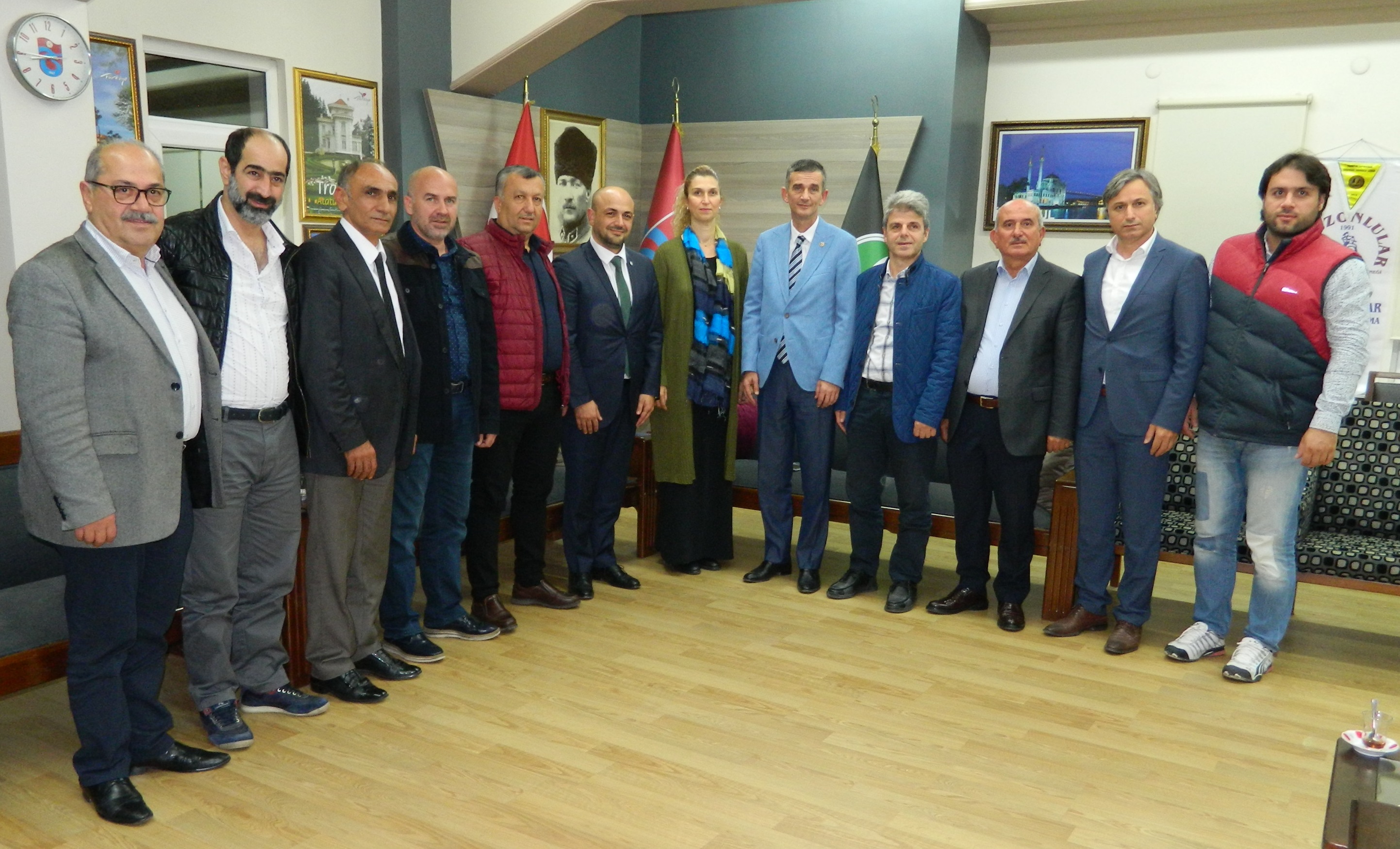 İYİ Parti’den Trabzonlular Derneğine Ziyaret