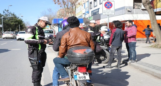 Kurallara uymayan motosikletler otoparka