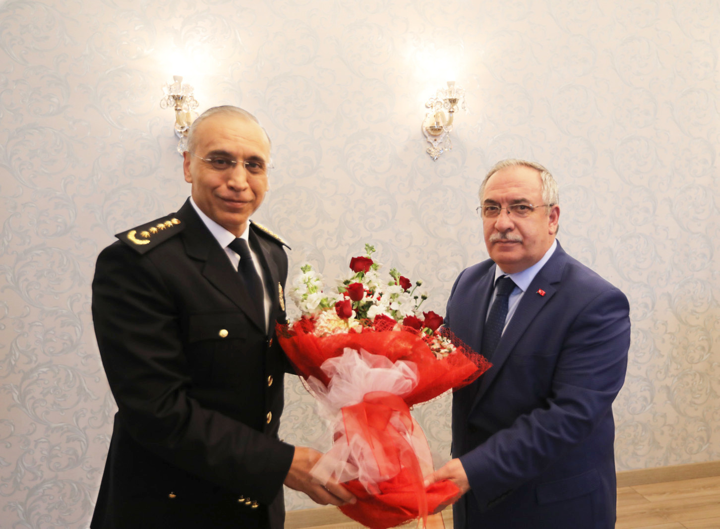 Emniyet Teşkilatından Vali Nayir’e Polis Haftası Ziyareti