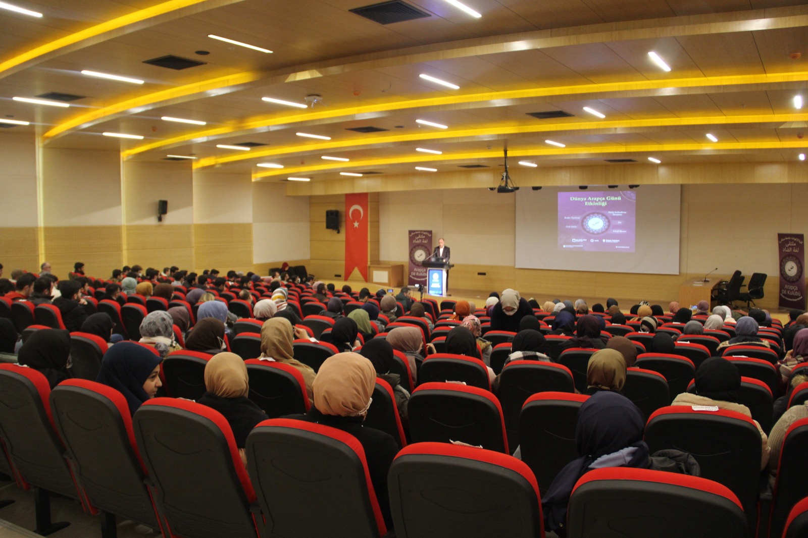 SAÜ İlahiyat Fakültesi’nde Dünya Arapça Günü Etkinliği