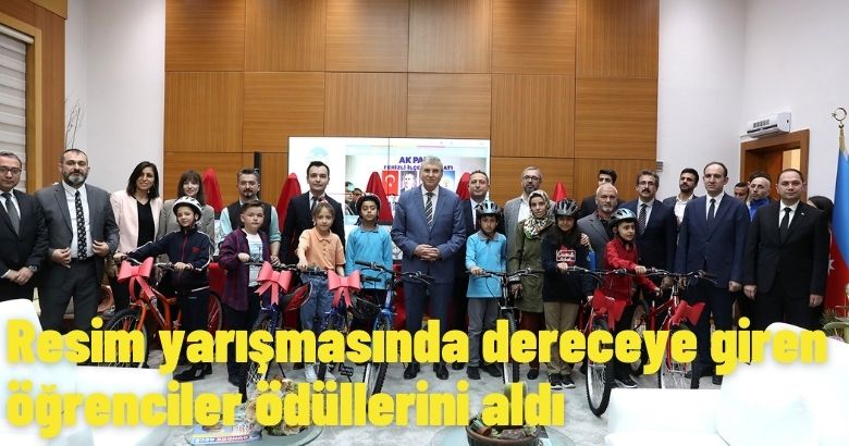 Resim yarışmasında dereceye giren öğrenciler ödüllerini aldı