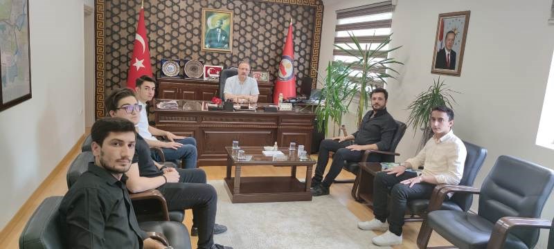 Arifiye AK Parti Gençlik Kolları Kaymakam DINKIRCI’yı ziyaret etti.