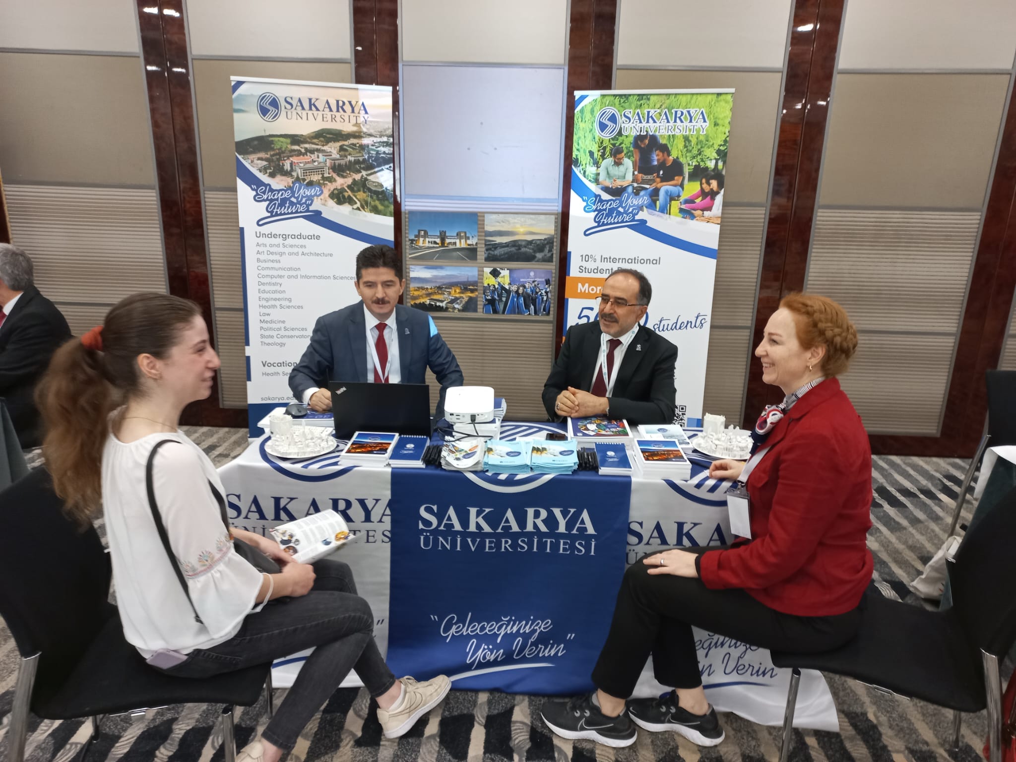 Almanya’da Öğrenciler SAÜ’de Okumaya Davet Edildi