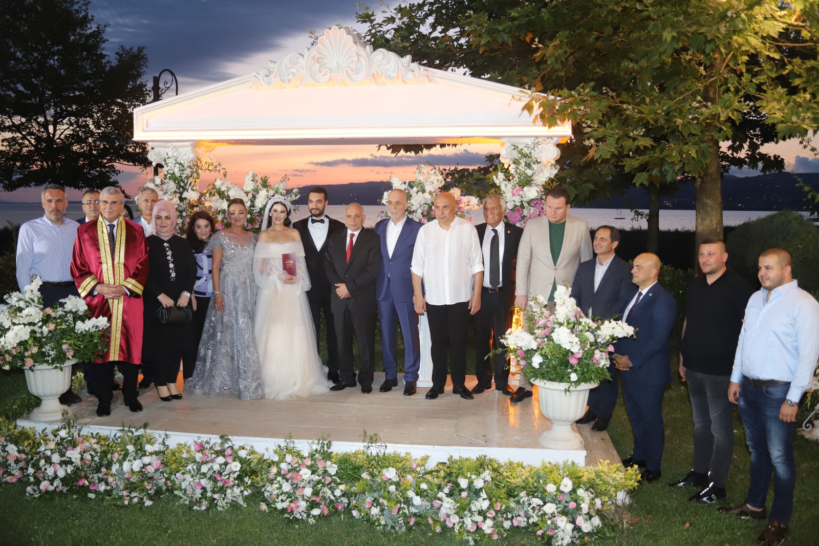 Ankara Yüksel ailesinin düğününde buluştu