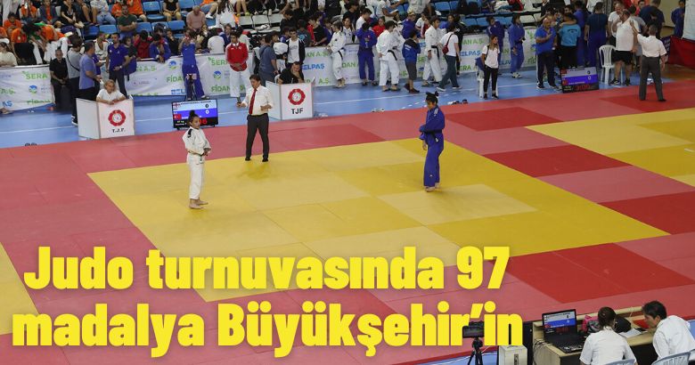 Judo turnuvasında 97 madalya Büyükşehir’in