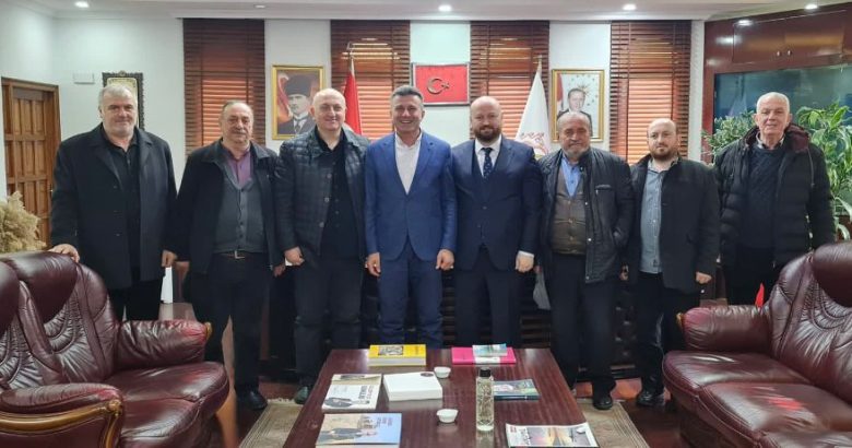  Abdullah Şirin, ilk ziyaretini Sapanca’da Belediye Başkanı Özen’e yaptı