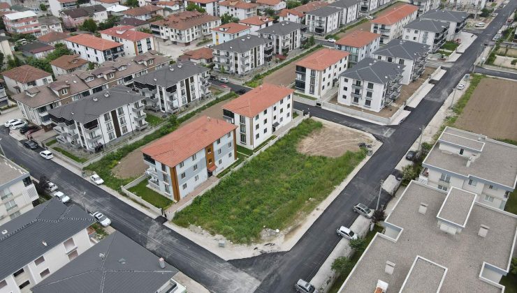 Arifiye Belediyesi Asfalt Çalışmalarını Sürdürüyor