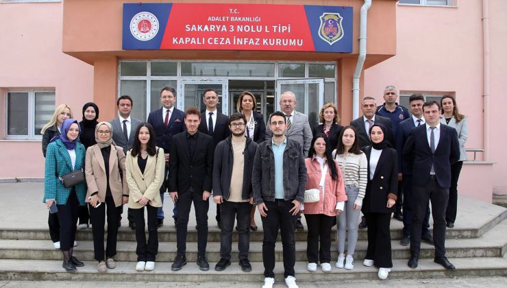 Sakarya Barosu stajyer avukatlarından cezaevi ziyaretleri