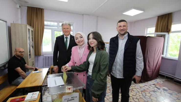 Çiğdem Erdoğan Atabek Oyunu Kullandı