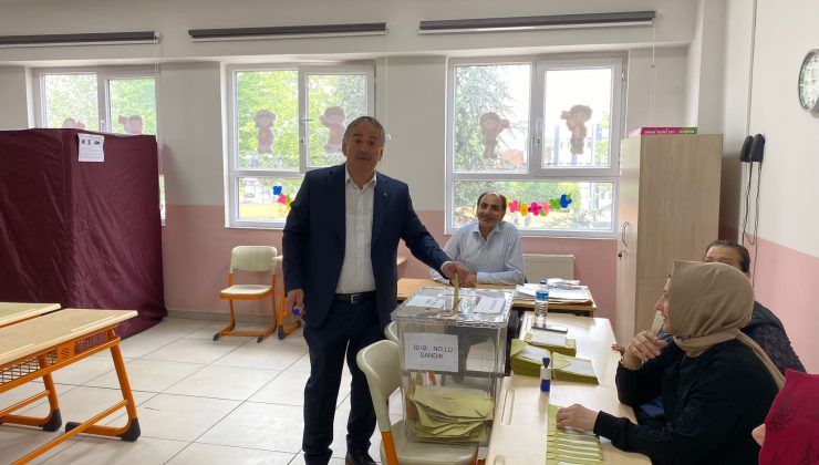 Başkan Karakullukçu Oyunu Kullandı