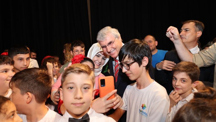 Başkan Yüce, SGM’de öğrencilerin yılsonu heyecanına ortak oldu