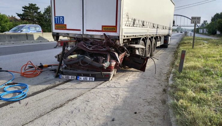 23 yaşındaki sürücü feci kazada hayatını kaybetti!