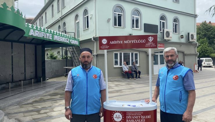 Arifiye ilçe Müftülüğünden Kurban Bağışı Standı