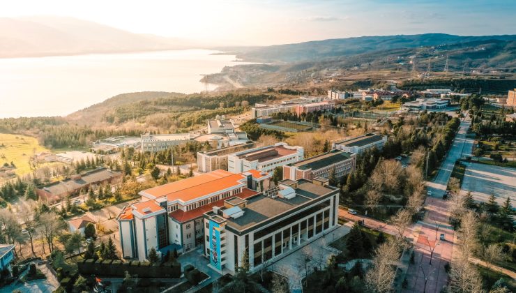 SAÜ’nün Akademik Performansı Yükseliyor