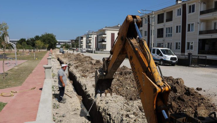 Arifiye’de Yeni Yerleşim Bölgelerinde Altyapı Çalışmaları Sürüyor.