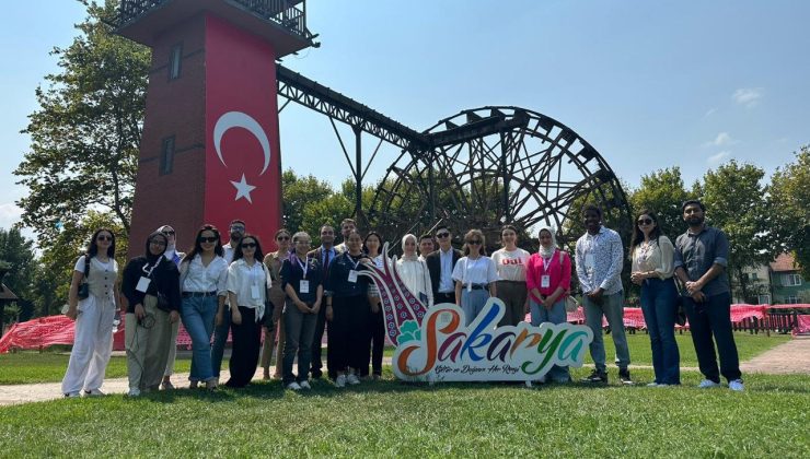 18 ülkeden 21 genç  dünyaya örnek projeleri tanıdılar