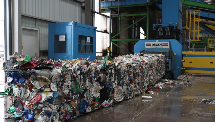 Çöp olarak çıktığı eve elektrik olarak dönüyor