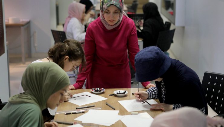 Büyükşehir atölyeleri gençlerin ilgi odağı oldu