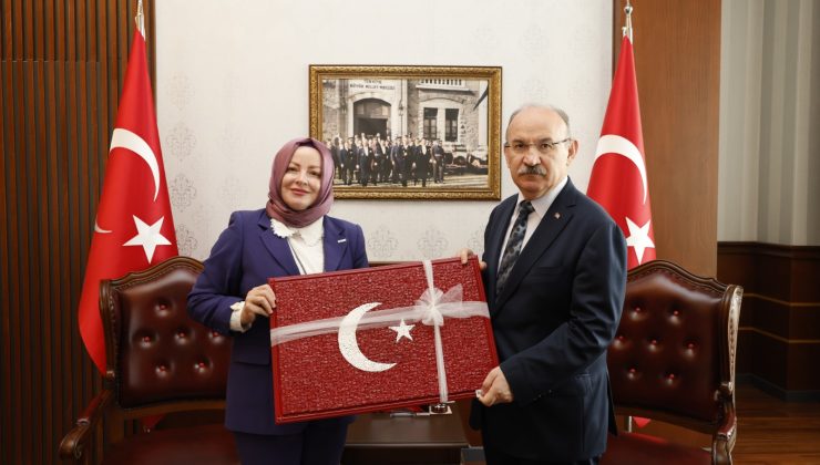 Yeşilay Derneği’nden Vali Karadeniz’e hayırlı olsun ziyareti