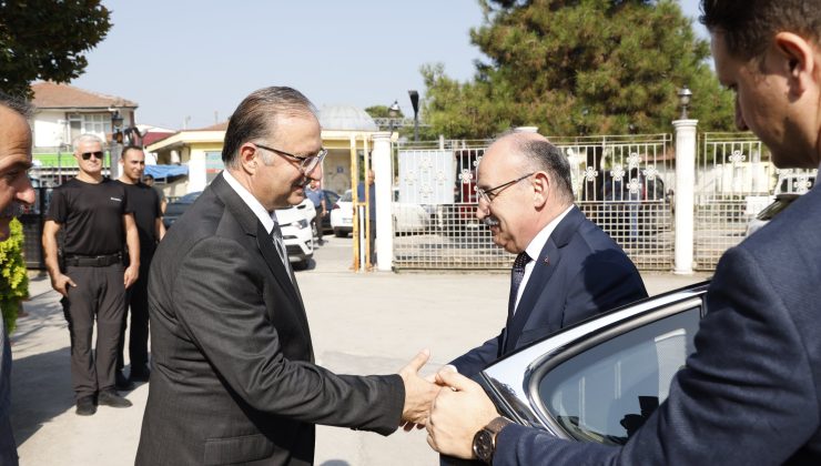 Kaymakam Bekir Dınkırcı’ya iade-i ziyaret