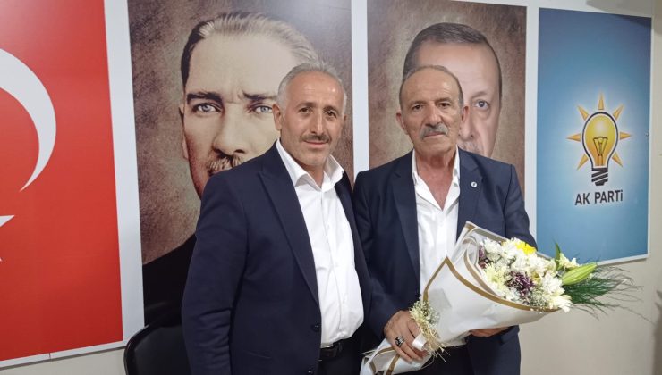 Ak Parti Arifiye’de devir teslim