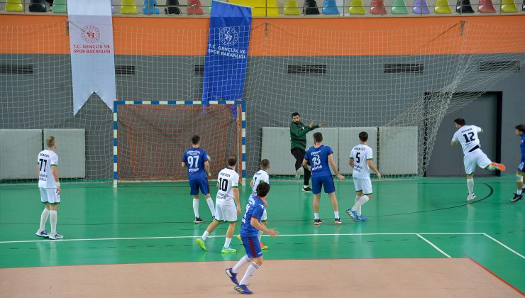 Büyükşehir Hentbol Trabzon’u farkla geçti: 33-42