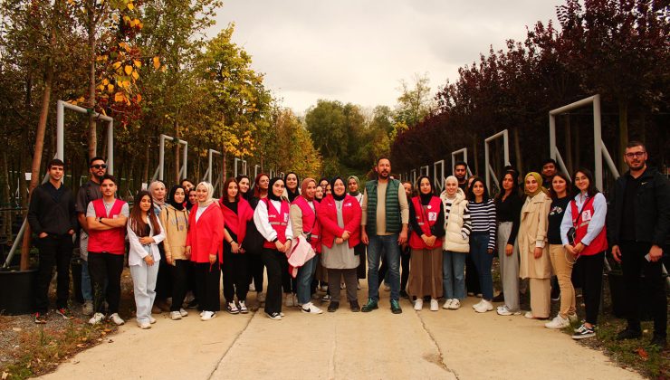 Genç Kızılay  çalışmaları yerinde gördü