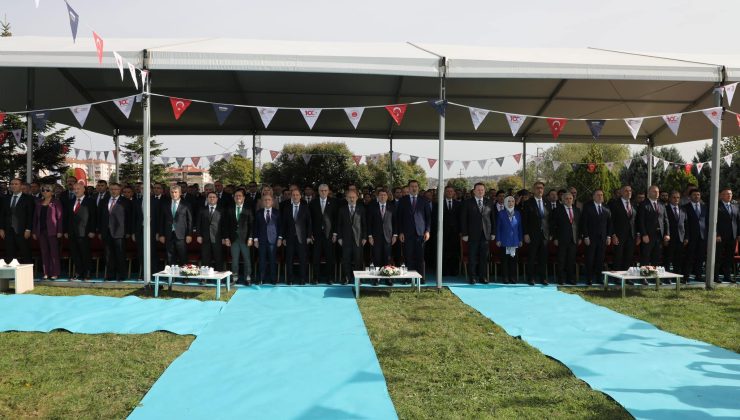 Bakan TUNÇ, Sakarya Adalet Sarayı Temel Atma Töreni’ne katıldı.