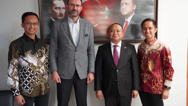 Endonezya Büyükelçisinin SAÜ Ziyareti