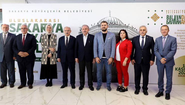 “Sizin büyük ülkeniz Türkiye Cumhuriyeti’dir”