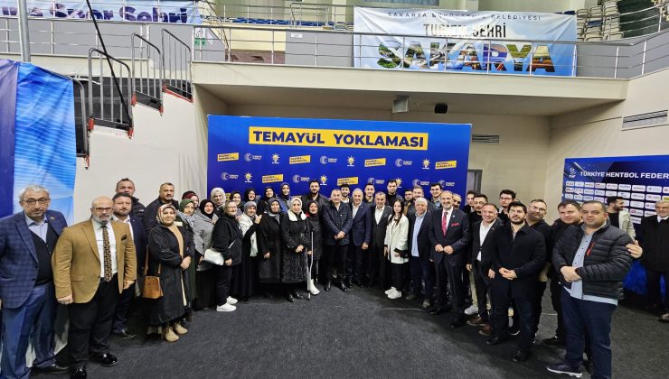 Arifiye İlçe Teşkilatı Temayülde Oyları kullandı