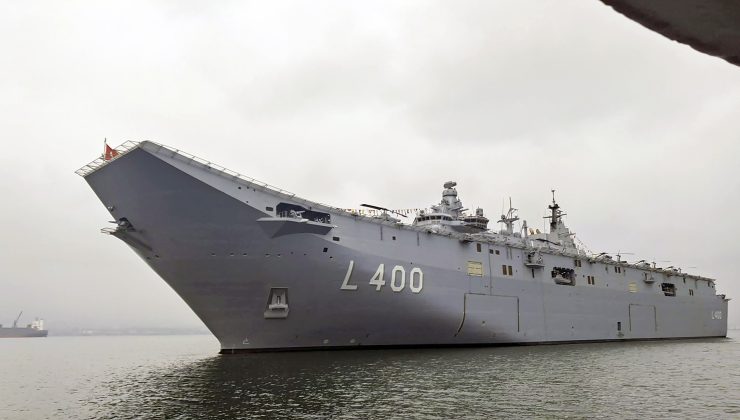 TCG Anadolu’yu ziyaret ettiler