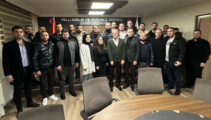 Büyükşehir Belediye Başkan aday adayı Duran, Milli Birlik ve Düşünce Derneği’ni ziyaret etti.