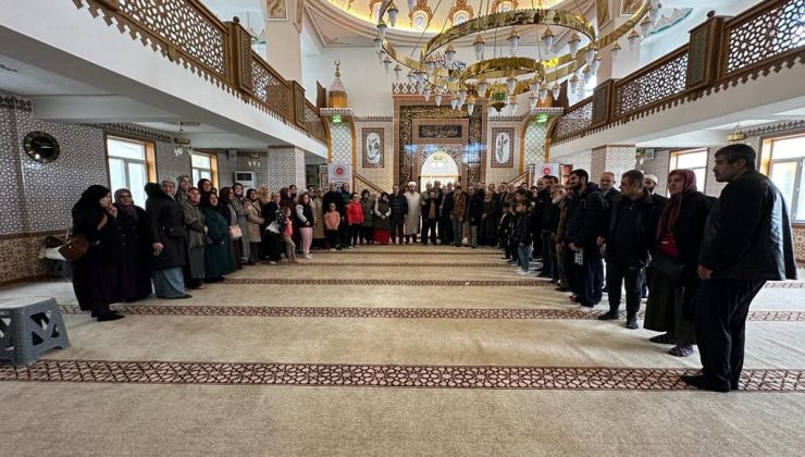 İlçemiz Yeşil Kubbeli Camii’nde ”Cami Engelli Buluşması” gerçekleştirildi.