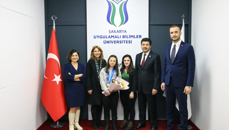 Özel şampiyondan Rektör Sarıbıyık’a ziyaret